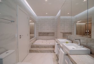 BANHO MASTER COM HIDRO