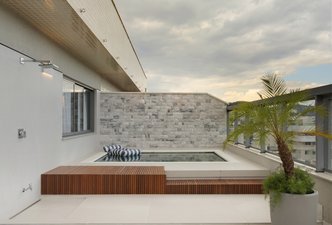 ESPAÇO GOURMET E PISCINA K.M