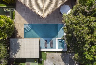 Piscina em Casa de Praia em Guarajuba