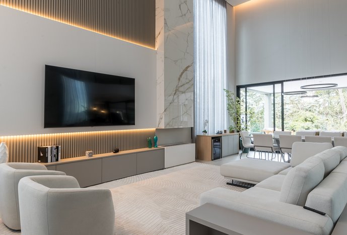 Lareira & pé direito duplo