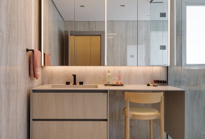 APARTAMENTO DOIS ANDARES