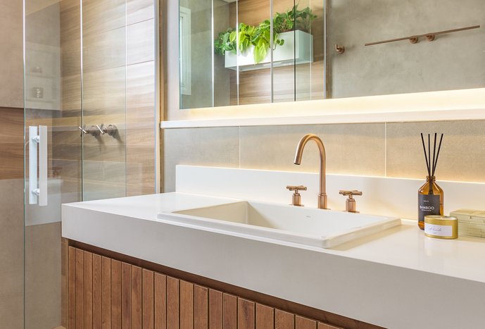 Banheiro madeira + cimento